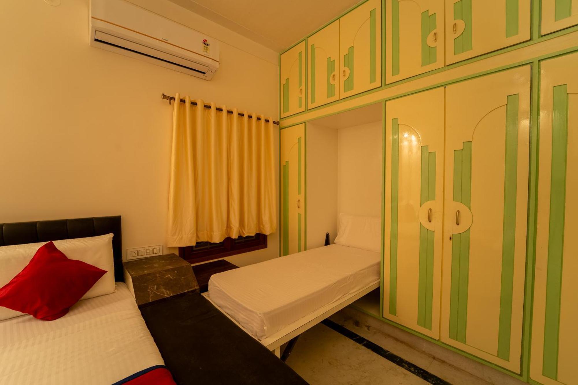 Seasons Suites - Hbr Bangalore Værelse billede