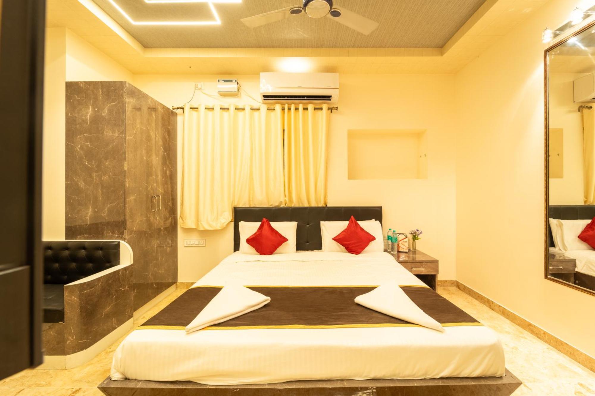 Seasons Suites - Hbr Bangalore Værelse billede