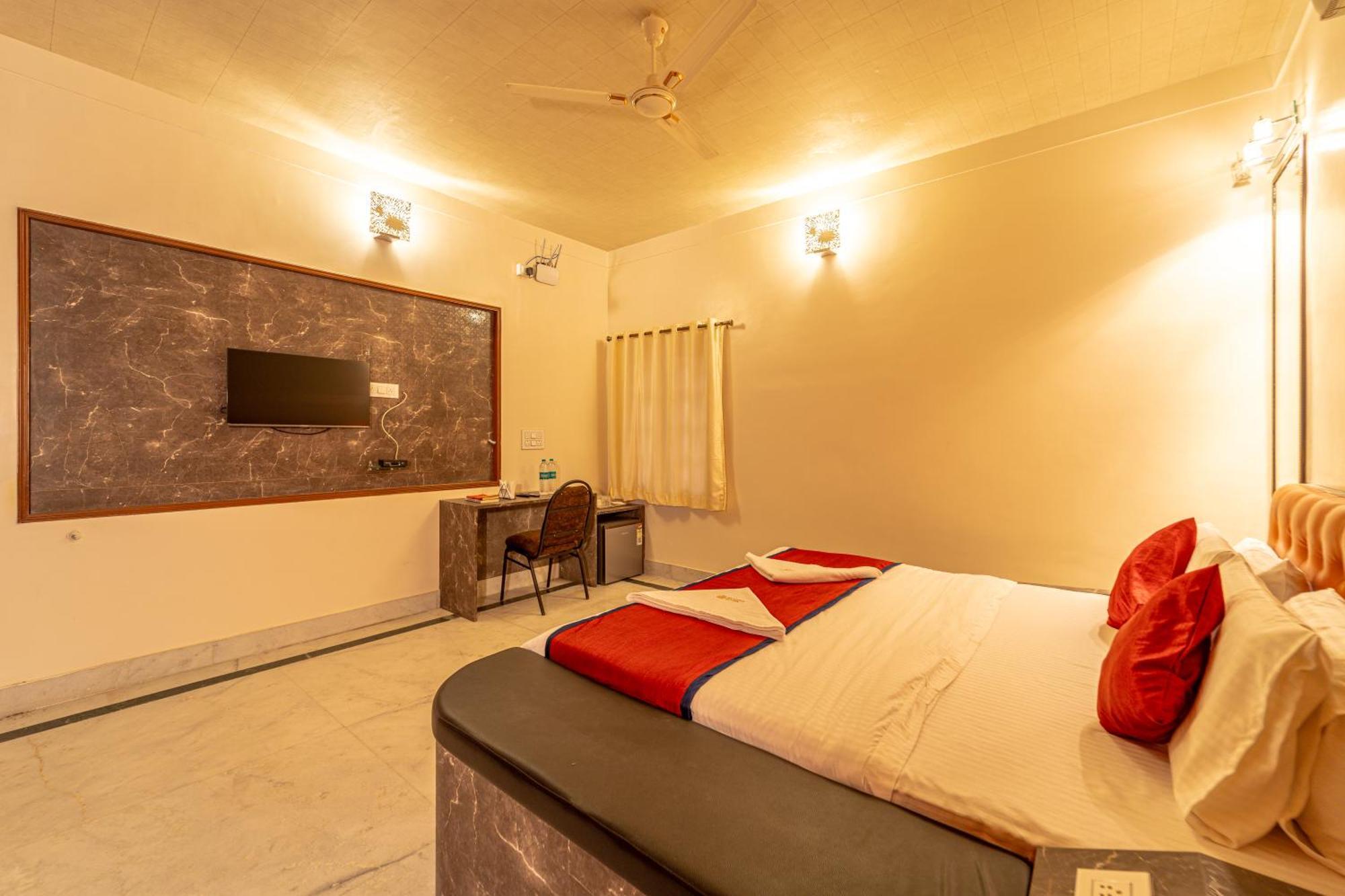 Seasons Suites - Hbr Bangalore Værelse billede