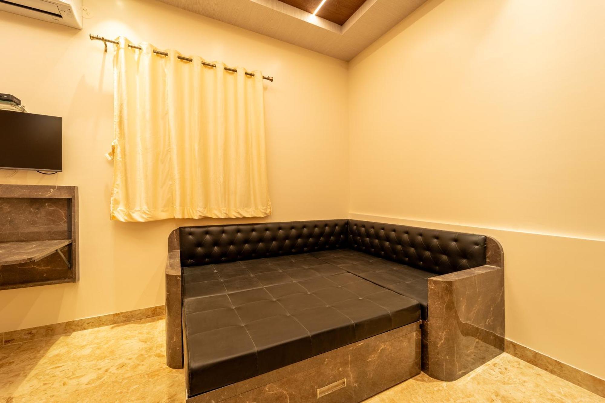 Seasons Suites - Hbr Bangalore Værelse billede