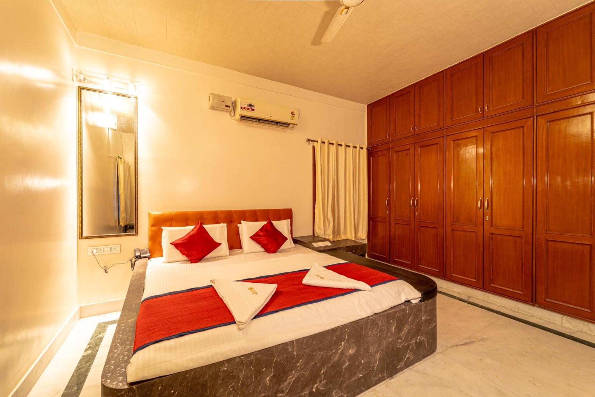 Seasons Suites - Hbr Bangalore Værelse billede
