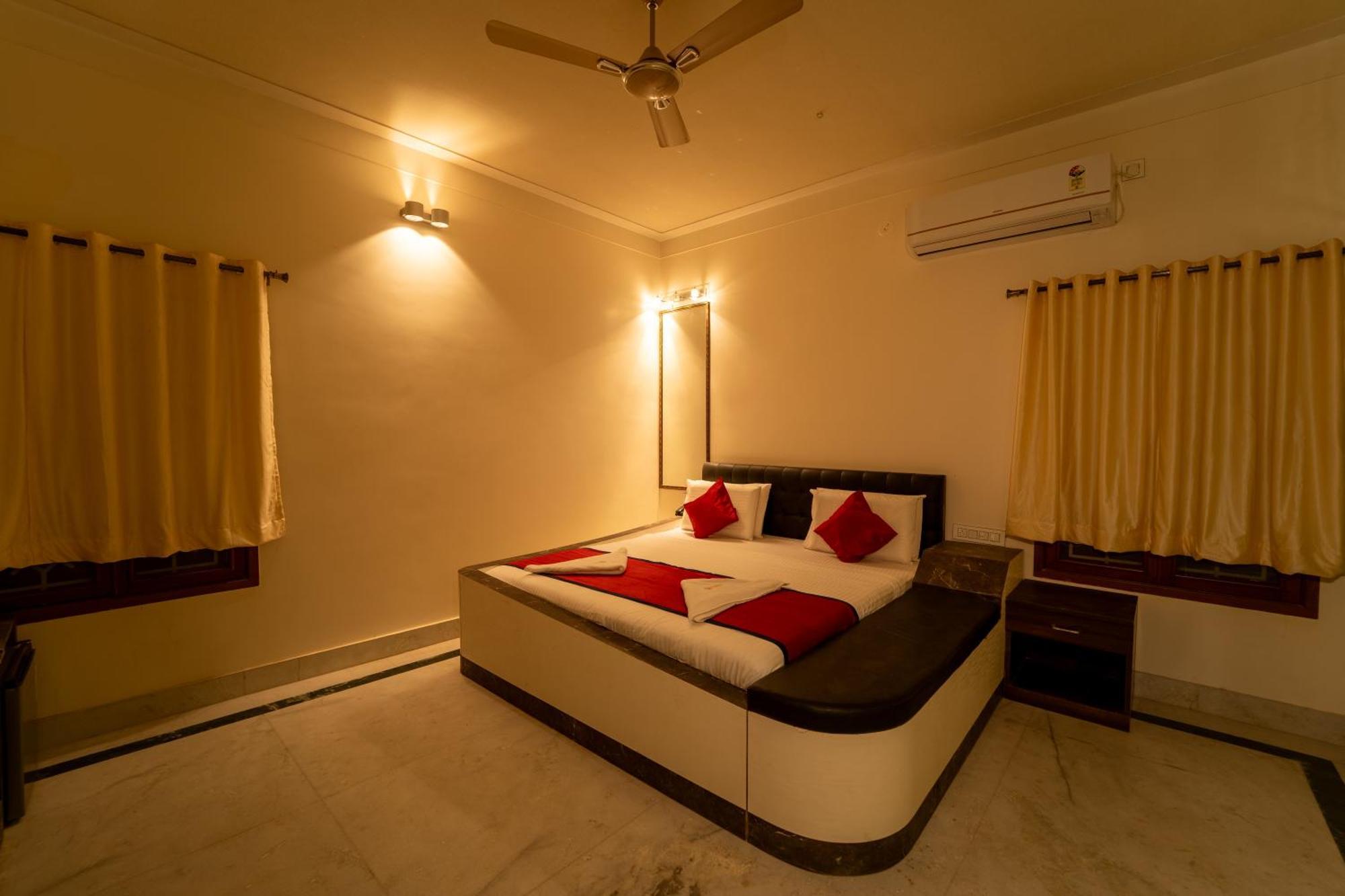 Seasons Suites - Hbr Bangalore Værelse billede