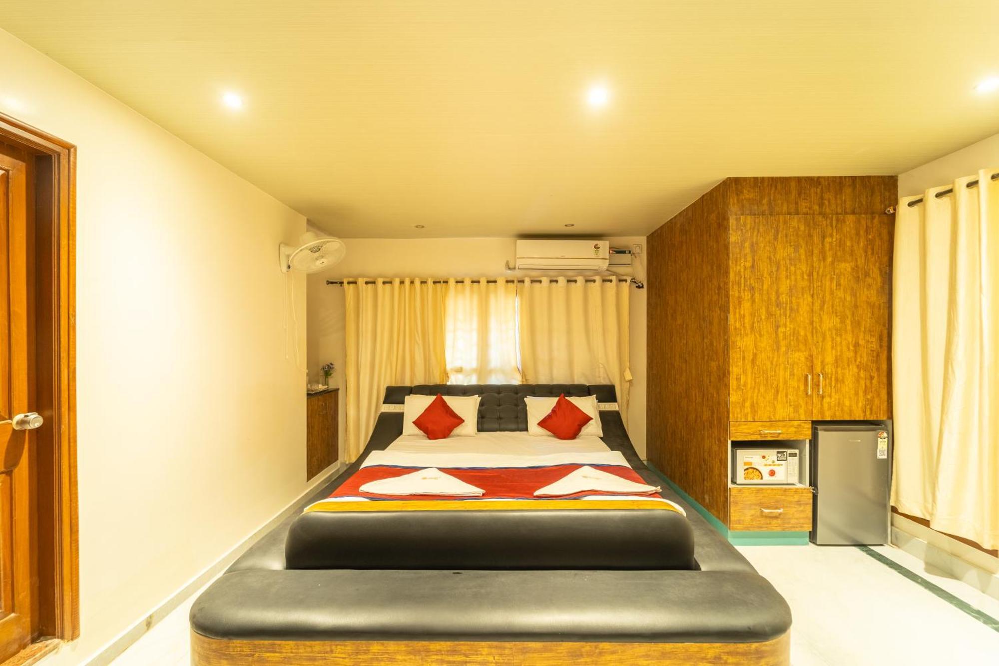 Seasons Suites - Hbr Bangalore Værelse billede