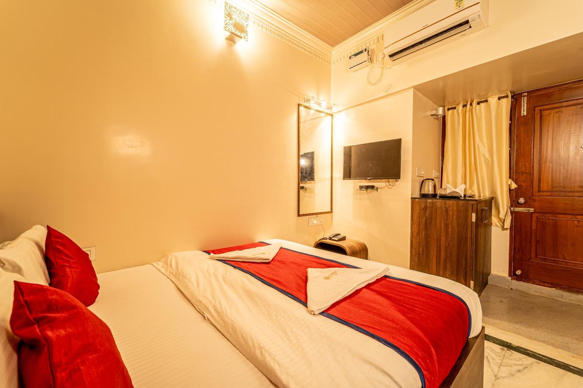 Seasons Suites - Hbr Bangalore Værelse billede