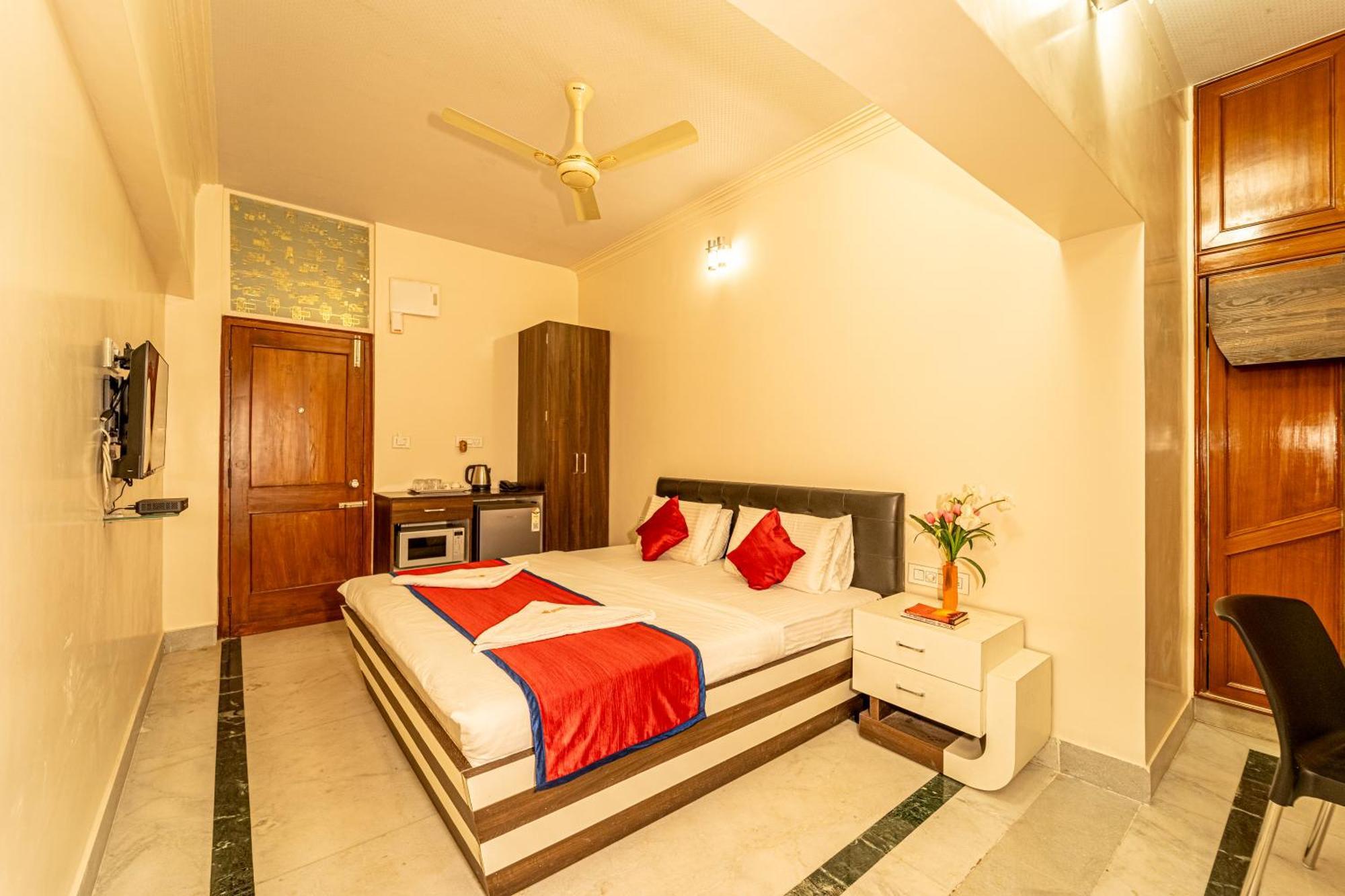 Seasons Suites - Hbr Bangalore Værelse billede