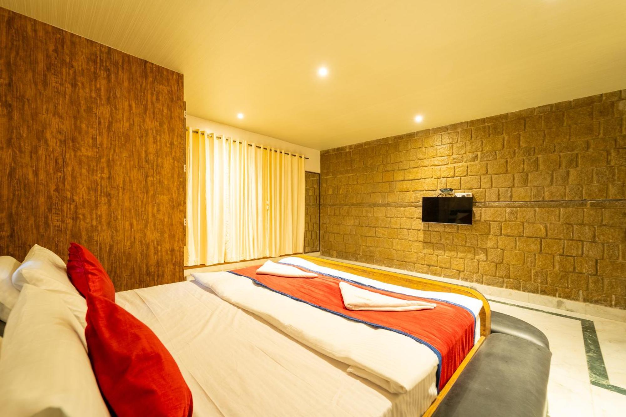 Seasons Suites - Hbr Bangalore Eksteriør billede
