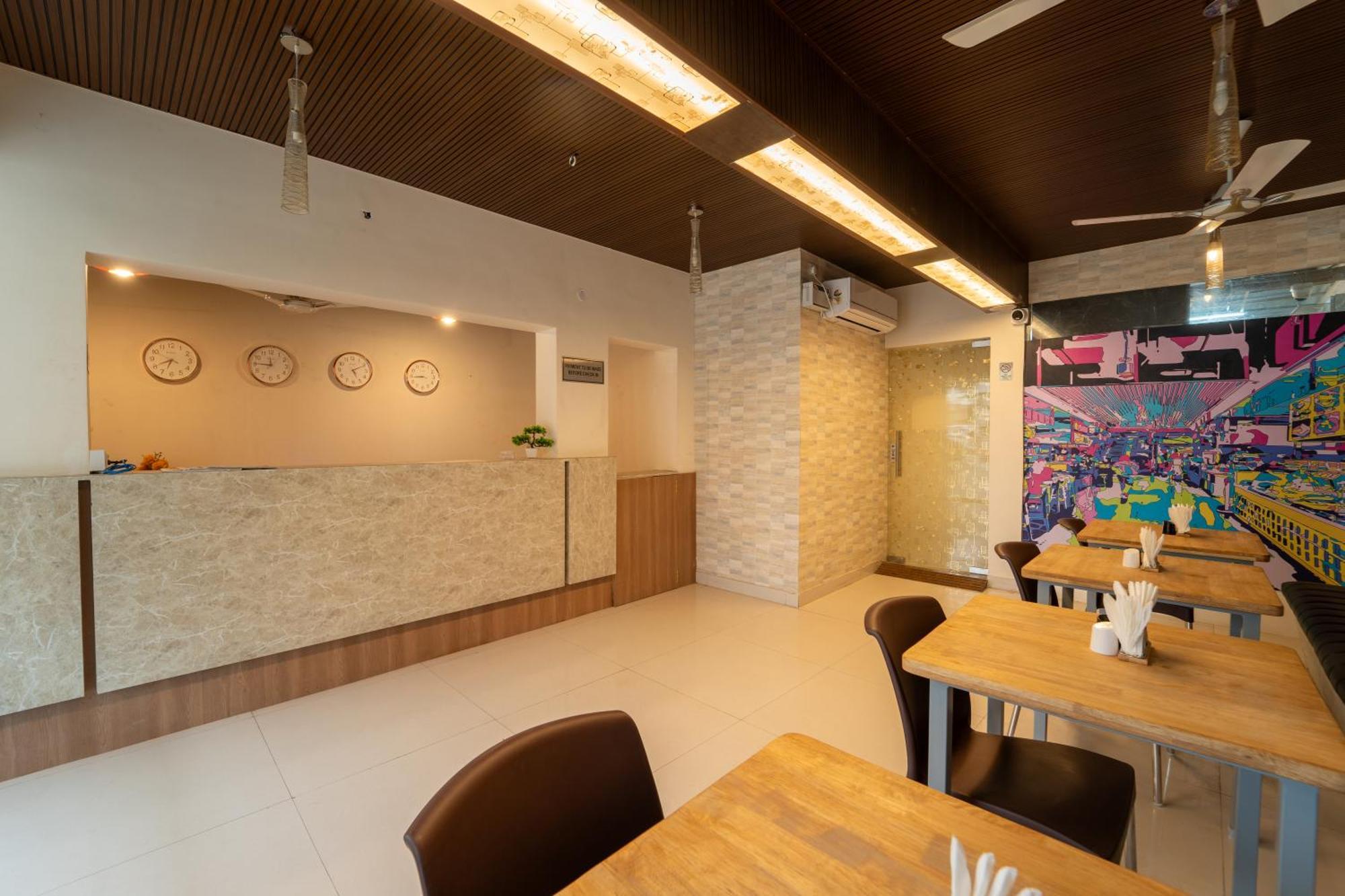 Seasons Suites - Hbr Bangalore Eksteriør billede