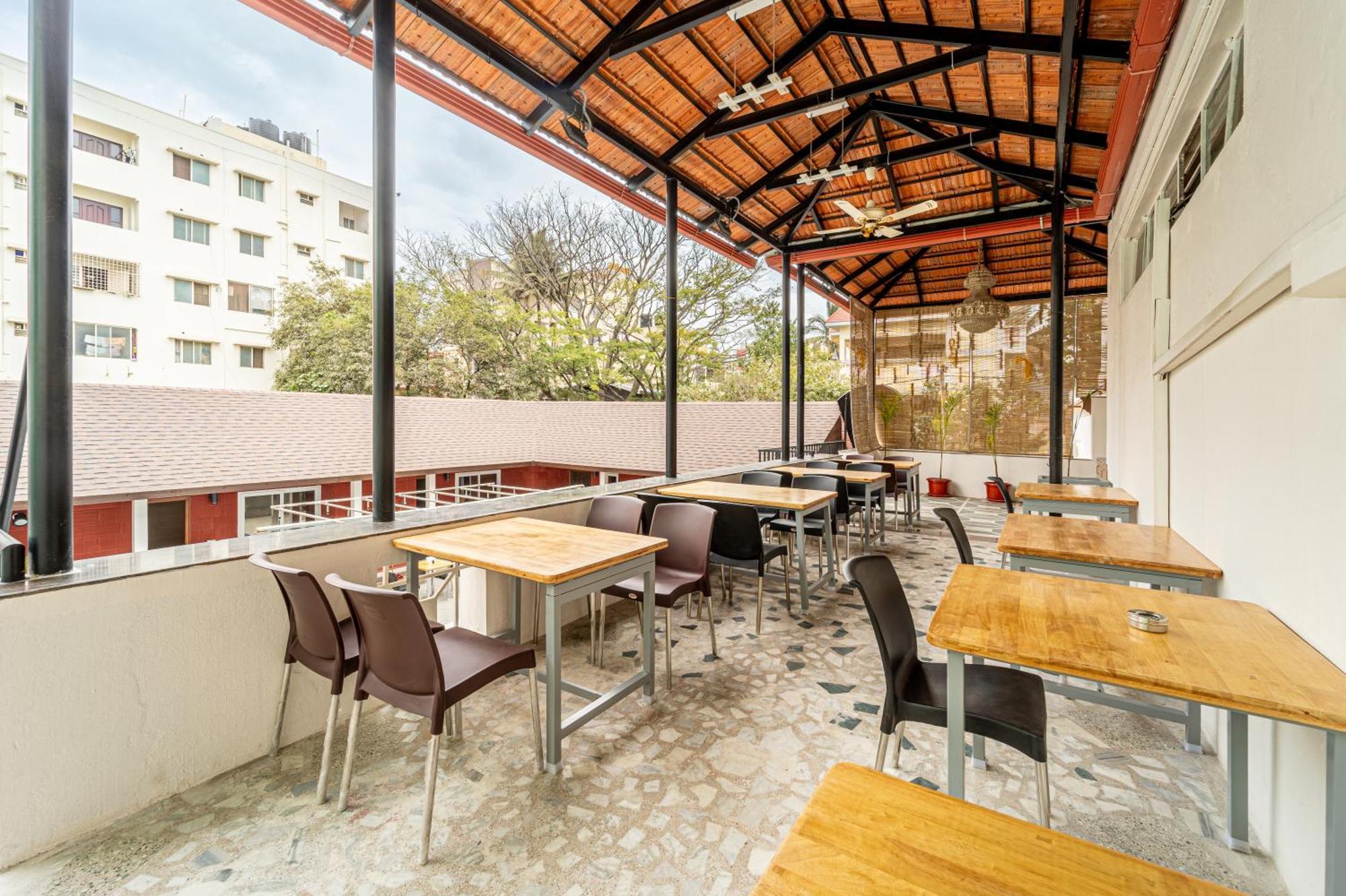Seasons Suites - Hbr Bangalore Eksteriør billede